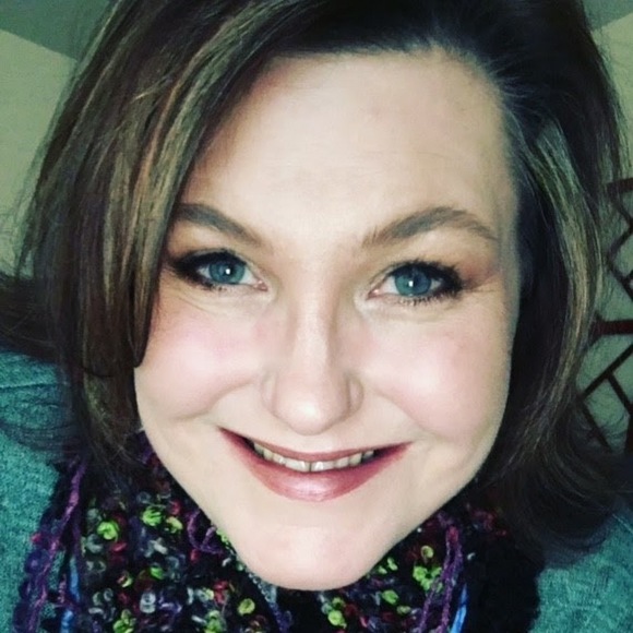 Meet your Posher, Beckie - Picture 2 of 2